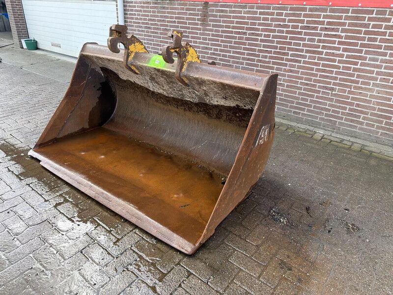 Slotenbak CW30 - Bucket for Construction machinery: picture 2 Slotenbak CW30 - Bucket for Construction machinery: picture 2