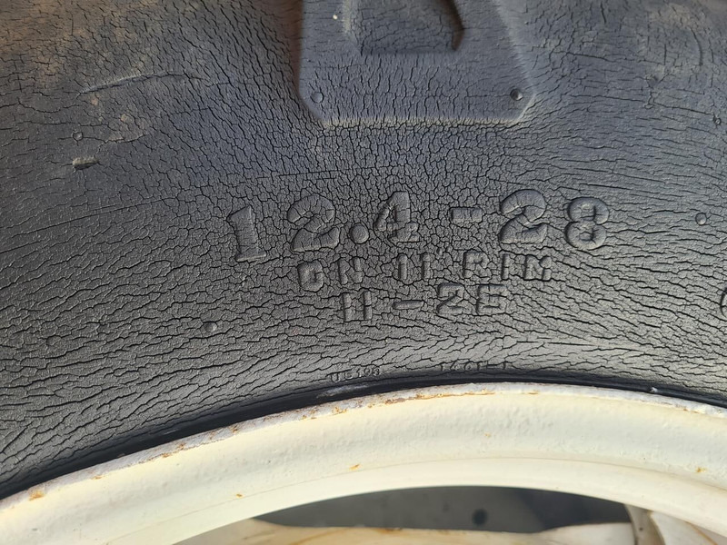 Trekker banden - Gebruikt - Wheels and tires: picture 5 Trekker banden - Gebruikt - Wheels and tires: picture 5