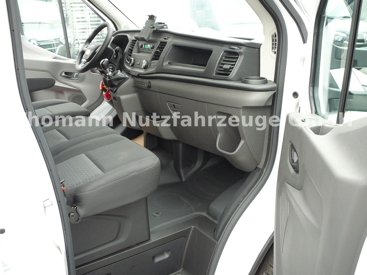 New Flatbed van Ford Transit Pritsche Doppelkabine Ford Transit Pritsche Doppelkabine: picture 10 New Flatbed van Ford Transit Pritsche Doppelkabine Ford Transit Pritsche Doppelkabine: picture 10