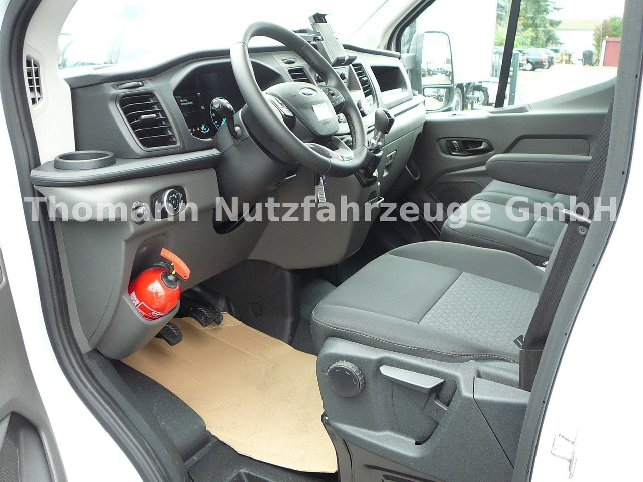 New Flatbed van Ford Transit Pritsche Doppelkabine Ford Transit Pritsche Doppelkabine: picture 9 New Flatbed van Ford Transit Pritsche Doppelkabine Ford Transit Pritsche Doppelkabine: picture 9