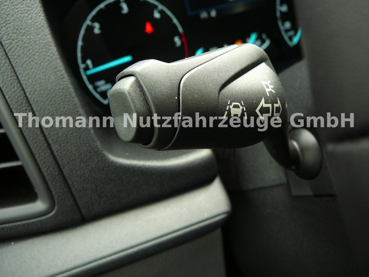 New Flatbed van Ford Transit Pritsche Doppelkabine Ford Transit Pritsche Doppelkabine: picture 18 New Flatbed van Ford Transit Pritsche Doppelkabine Ford Transit Pritsche Doppelkabine: picture 18