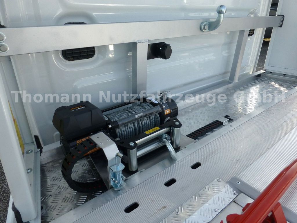 New Tow truck, Van Iveco DAILY 70C18 Festplateau Alu Premium Automatik: picture 16