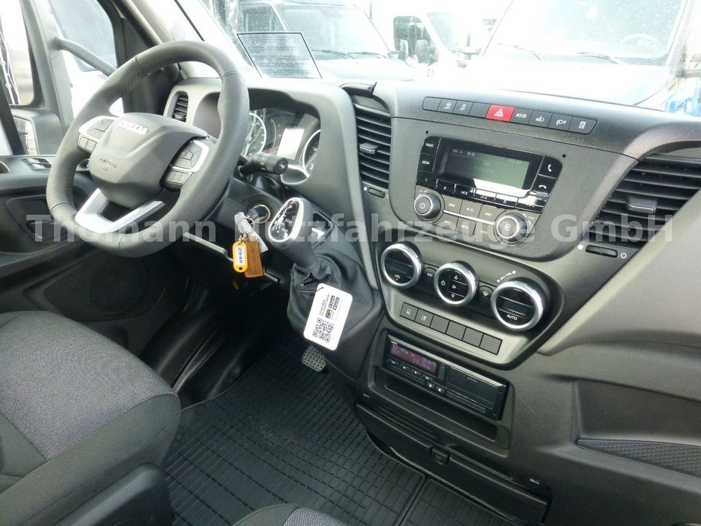 New Tow truck, Van Iveco DAILY 70C18 Festplateau Alu Premium Automatik: picture 29