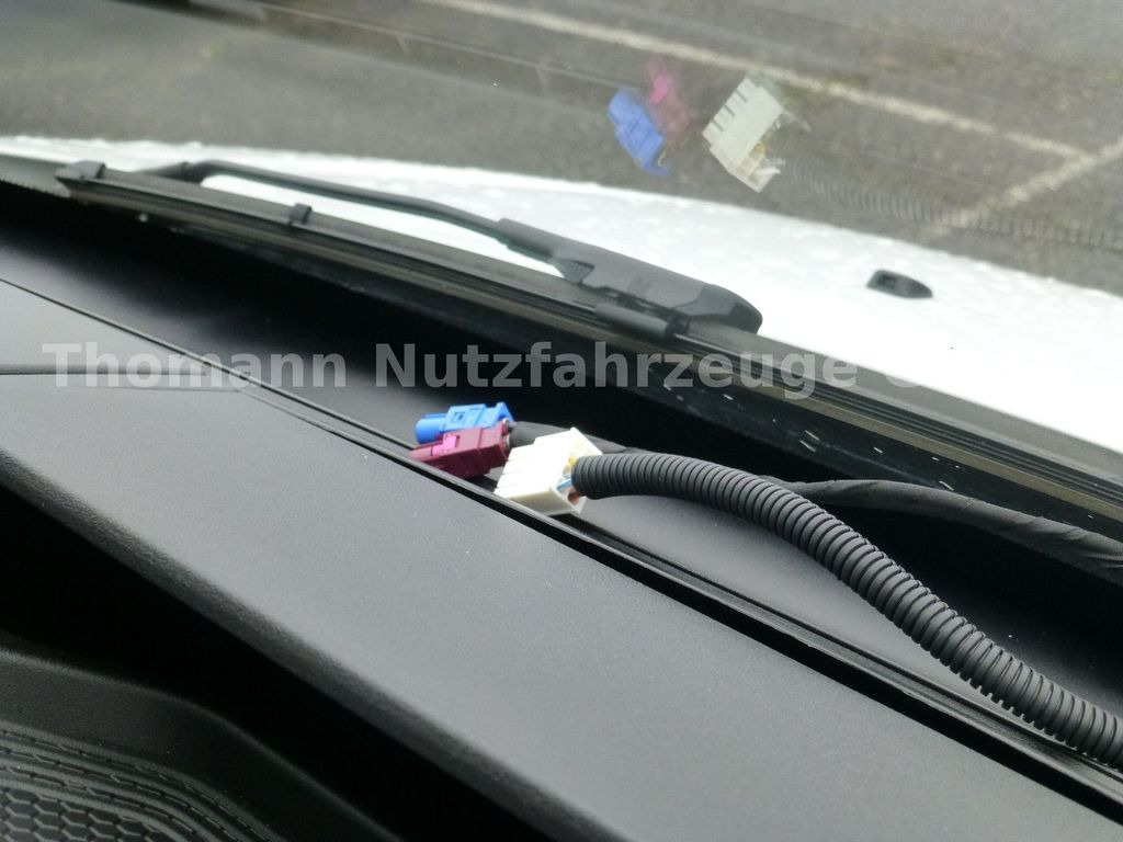 New Tow truck, Van Iveco DAILY 72C18 Schiebeplateu Luftfed Navi: picture 27