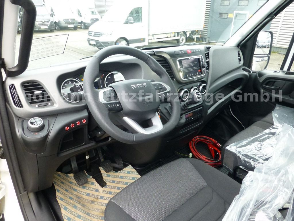 New Tow truck, Van Iveco DAILY 72C18 Schiebeplateu Luftfed Navi: picture 22