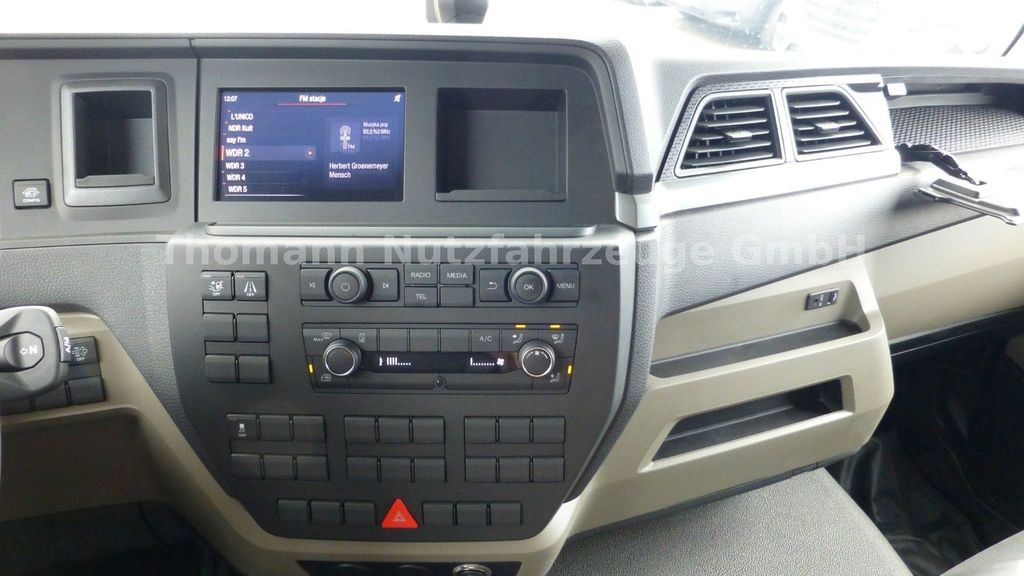 New Box truck MAN TGL 12.220 4x2 BL CH Premium Koffer LBW MAN TGL 12.220 4x2 BL CH Premium Koffer LBW: picture 16