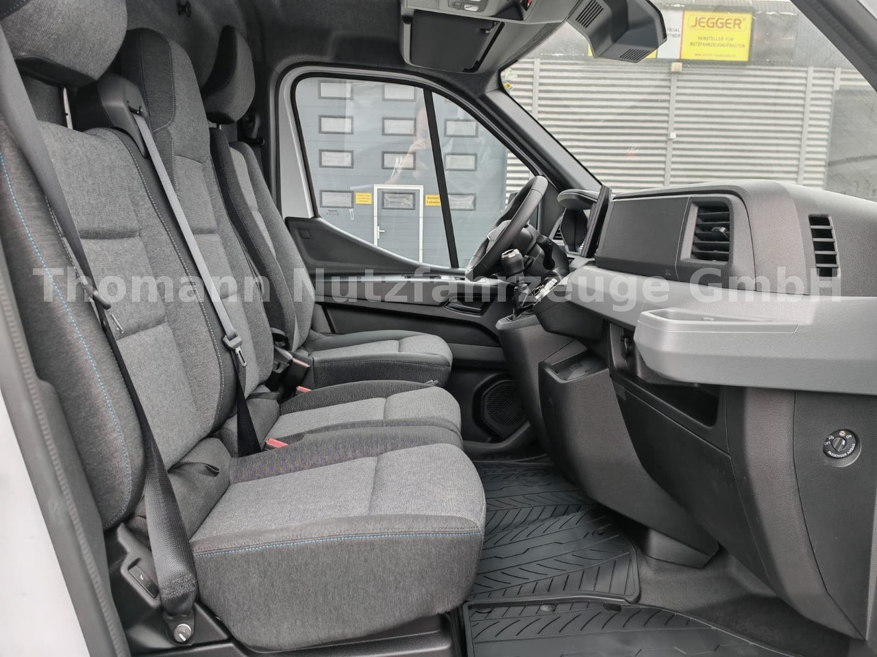 Refrigerated van Renault NEW Master Kühlkastenwagen Xarios 300 GH: picture 14