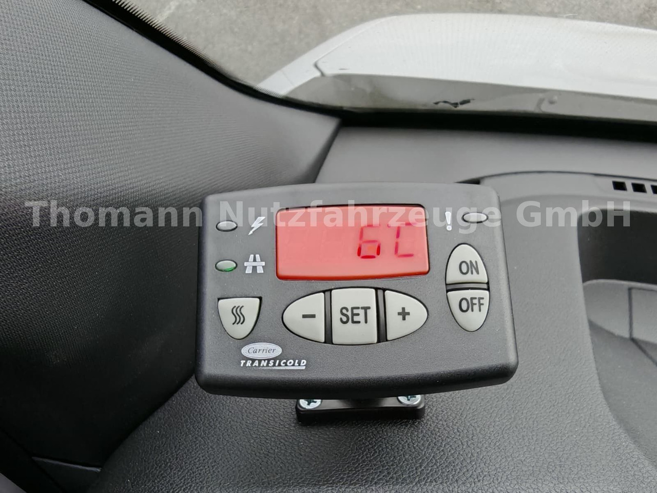 Refrigerated van Renault NEW Master Kühlkastenwagen Xarios 300 GH: picture 21