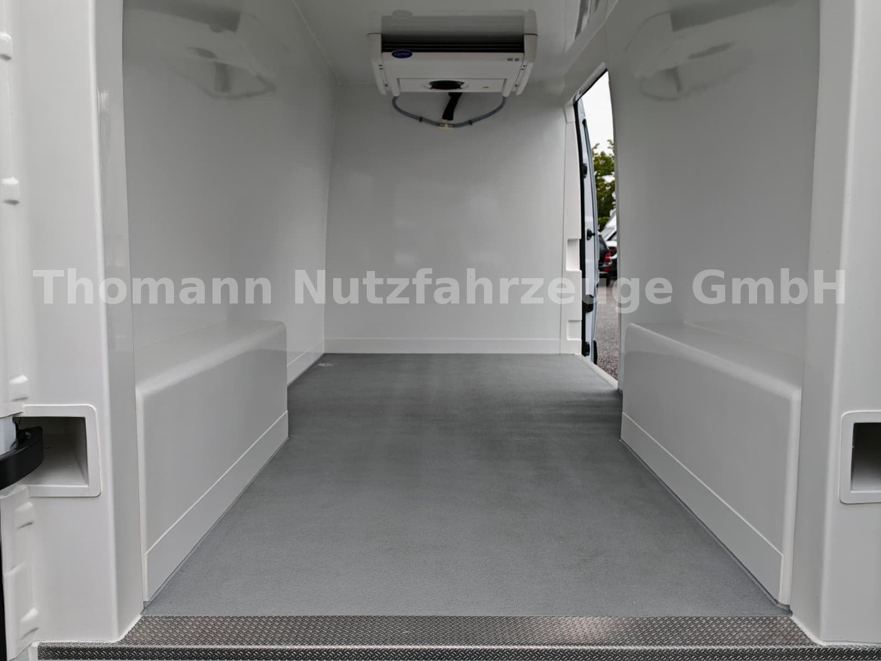 Refrigerated van Renault NEW Master Kühlkastenwagen Xarios 300 GH: picture 8
