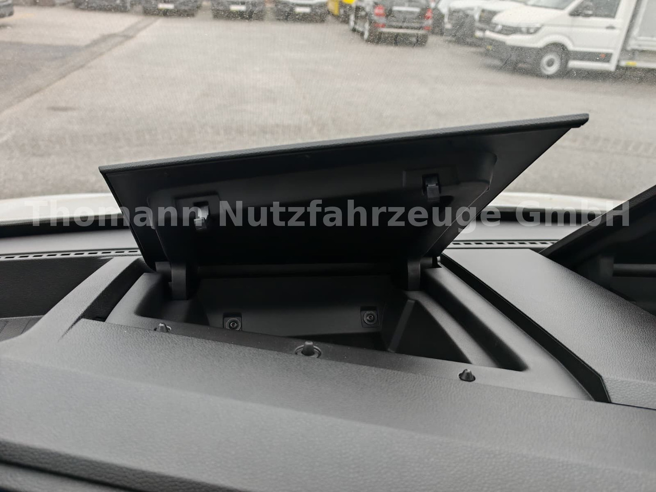 Refrigerated van Renault NEW Master Kühlkastenwagen Xarios 300 GH: picture 25
