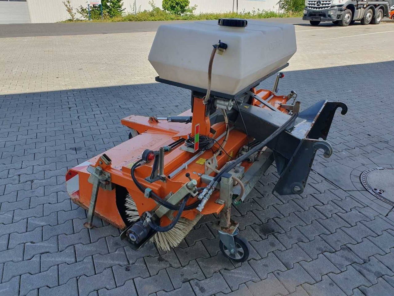 Bema 25 Dual Kehrmaschine / 2.050 mm / 2020 - Broom: picture 5 Bema 25 Dual Kehrmaschine / 2.050 mm / 2020 - Broom: picture 5