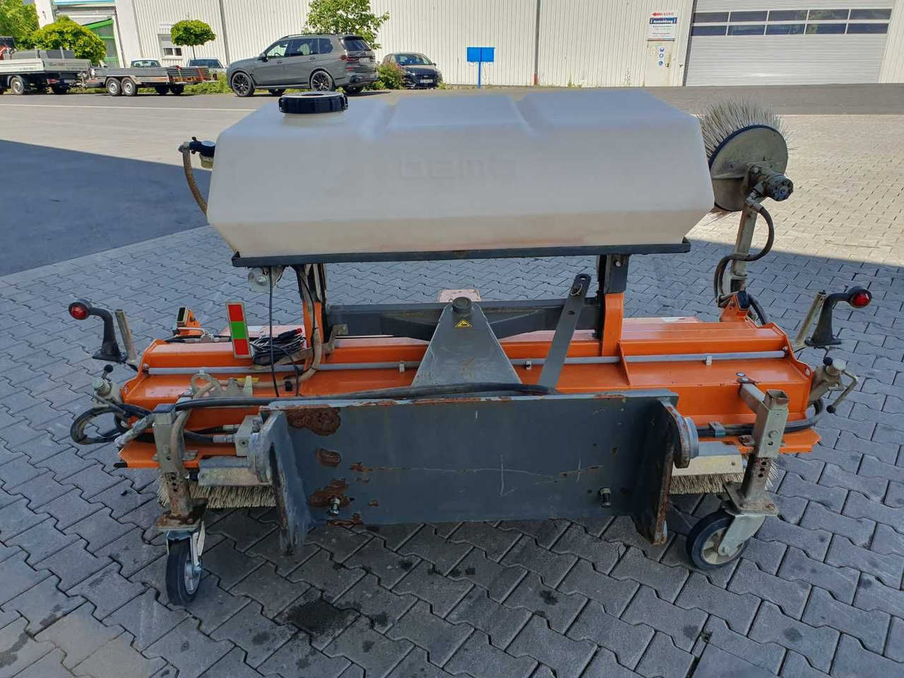Bema 25 Dual Kehrmaschine / 2.050 mm / 2020 - Broom: picture 4 Bema 25 Dual Kehrmaschine / 2.050 mm / 2020 - Broom: picture 4