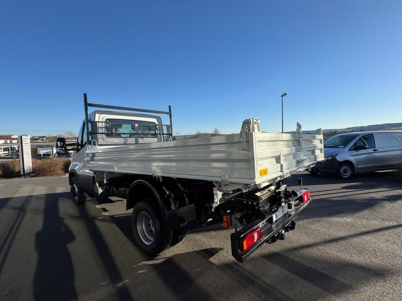 Iveco 70C18H Meiller 3-S.Kipper *2xAHK*Klima* - Tipper van: picture 5 Iveco 70C18H Meiller 3-S.Kipper *2xAHK*Klima* - Tipper van: picture 5