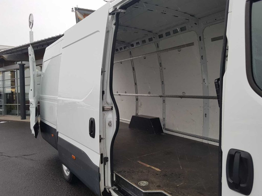 Leasing of Iveco Daily 35 S16 A8 V *Klima*Automatik*L4.100mm*  Iveco Daily 35 S16 A8 V *Klima*Automatik*L4.100mm*: picture 8