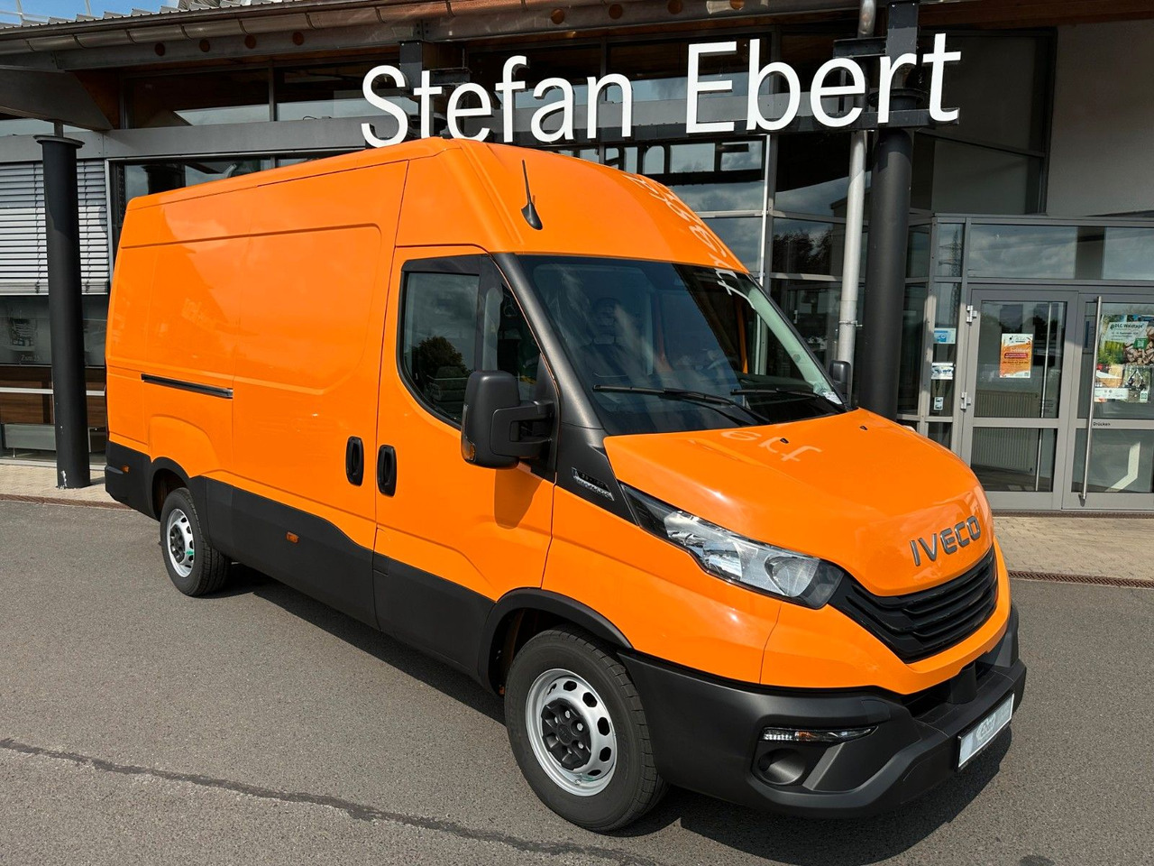 Iveco Daily 35S16 HA8 *R.3520mm*Neues Modell* - Panel van: picture 1 Iveco Daily 35S16 HA8 *R.3520mm*Neues Modell* - Panel van: picture 1