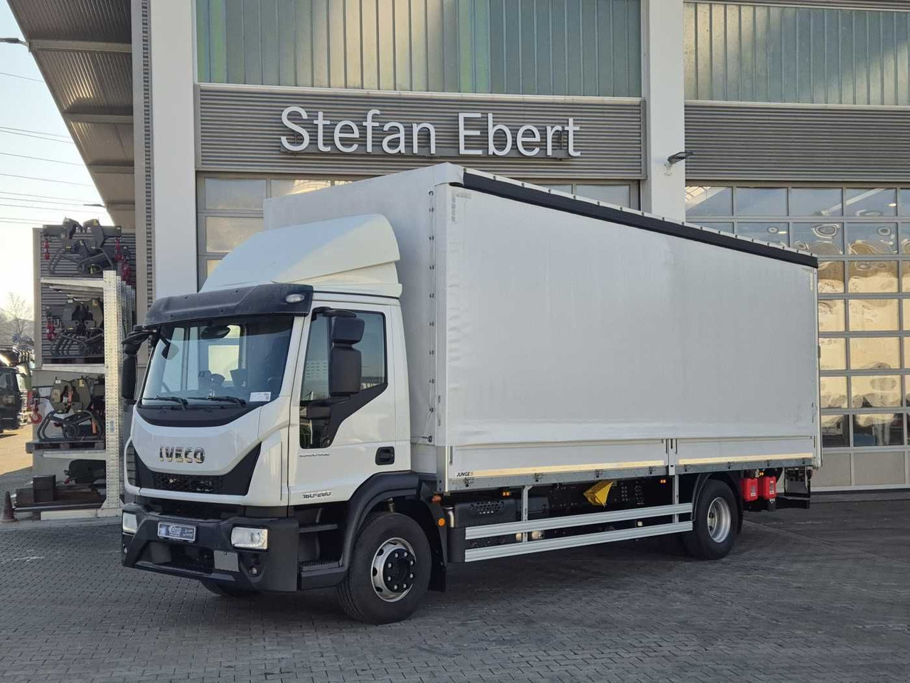 Iveco Eurocargo ML160E28/P LBW Bär Schiebeplane AHK - Curtainsider truck: picture 3 Iveco Eurocargo ML160E28/P LBW Bär Schiebeplane AHK - Curtainsider truck: picture 3