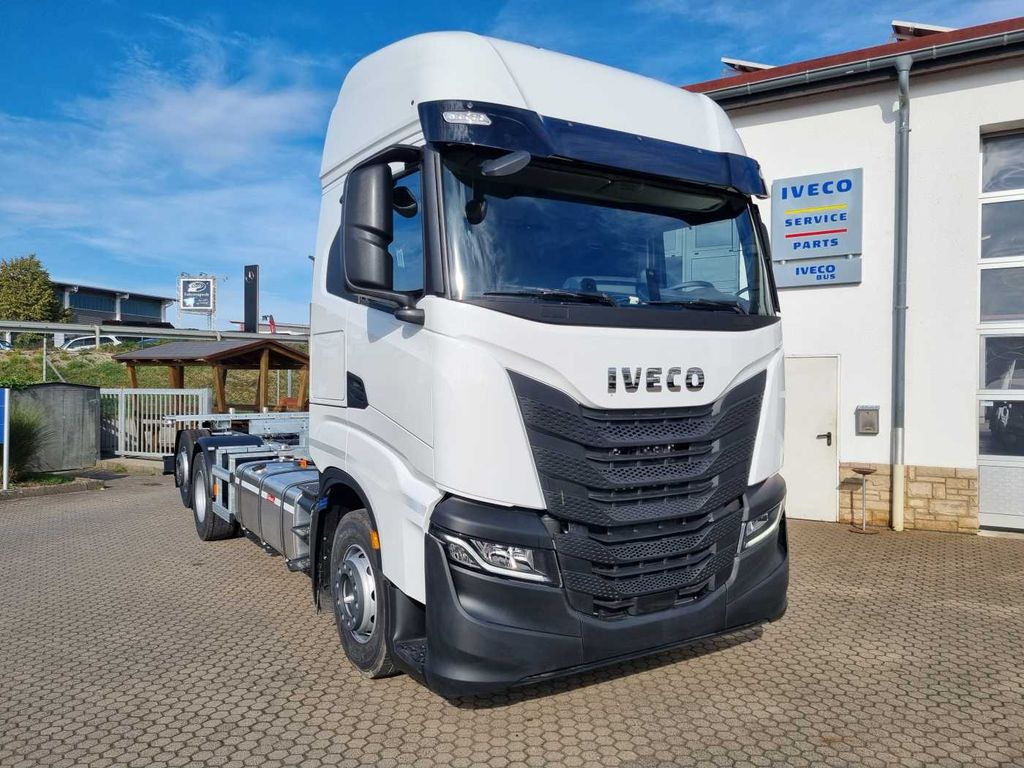 Iveco S-Way AS260S46 6x2 BDF-Wechsler Intarder 2x vorh - Container transporter/ Swap body truck: picture 1 Iveco S-Way AS260S46 6x2 BDF-Wechsler Intarder 2x vorh - Container transporter/ Swap body truck: picture 1