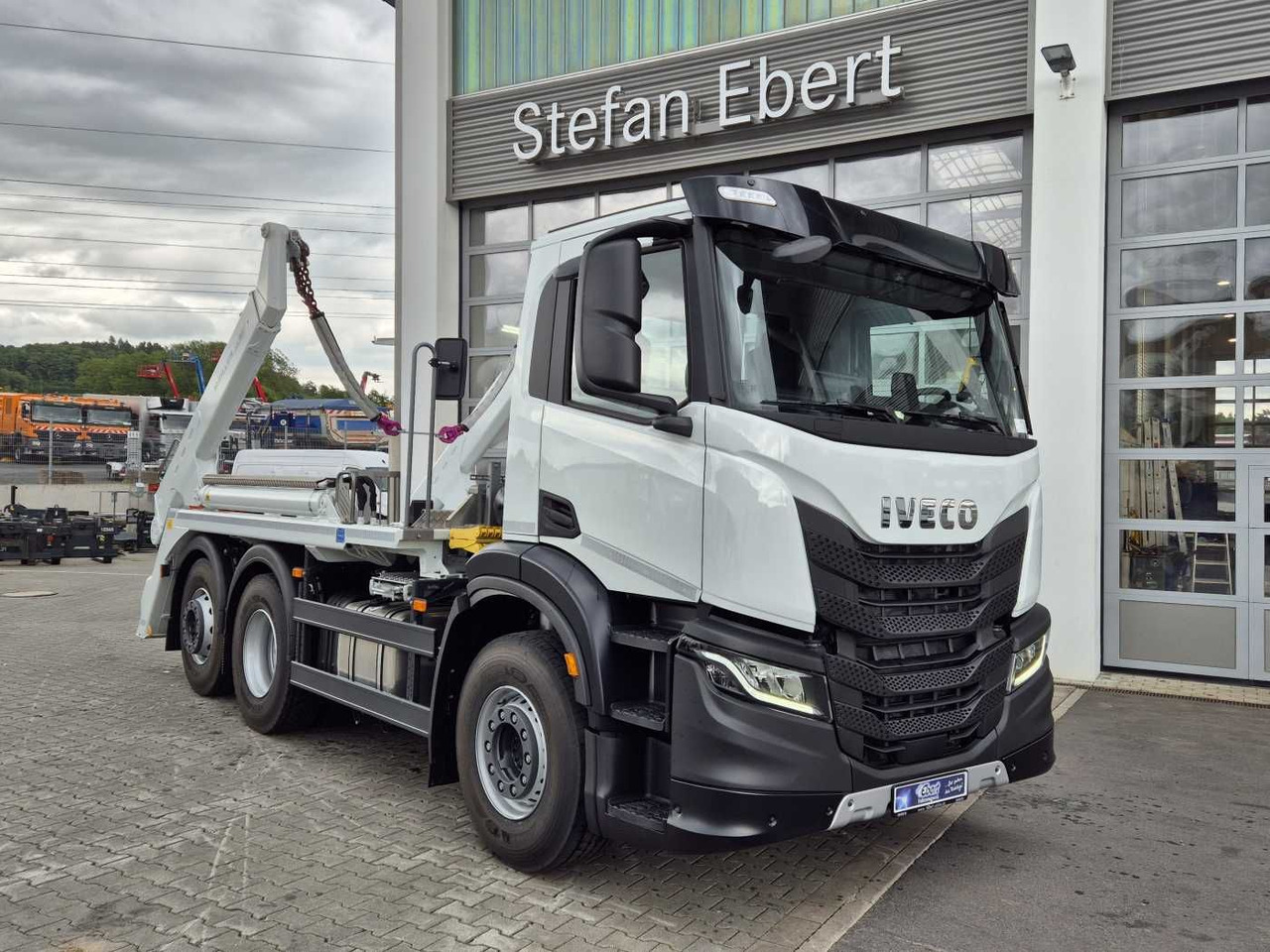 Iveco X-Way AD280X42Y/PS 6x2 Meiller 16. T Funk Lift - Tipper: picture 3 Iveco X-Way AD280X42Y/PS 6x2 Meiller 16. T Funk Lift - Tipper: picture 3