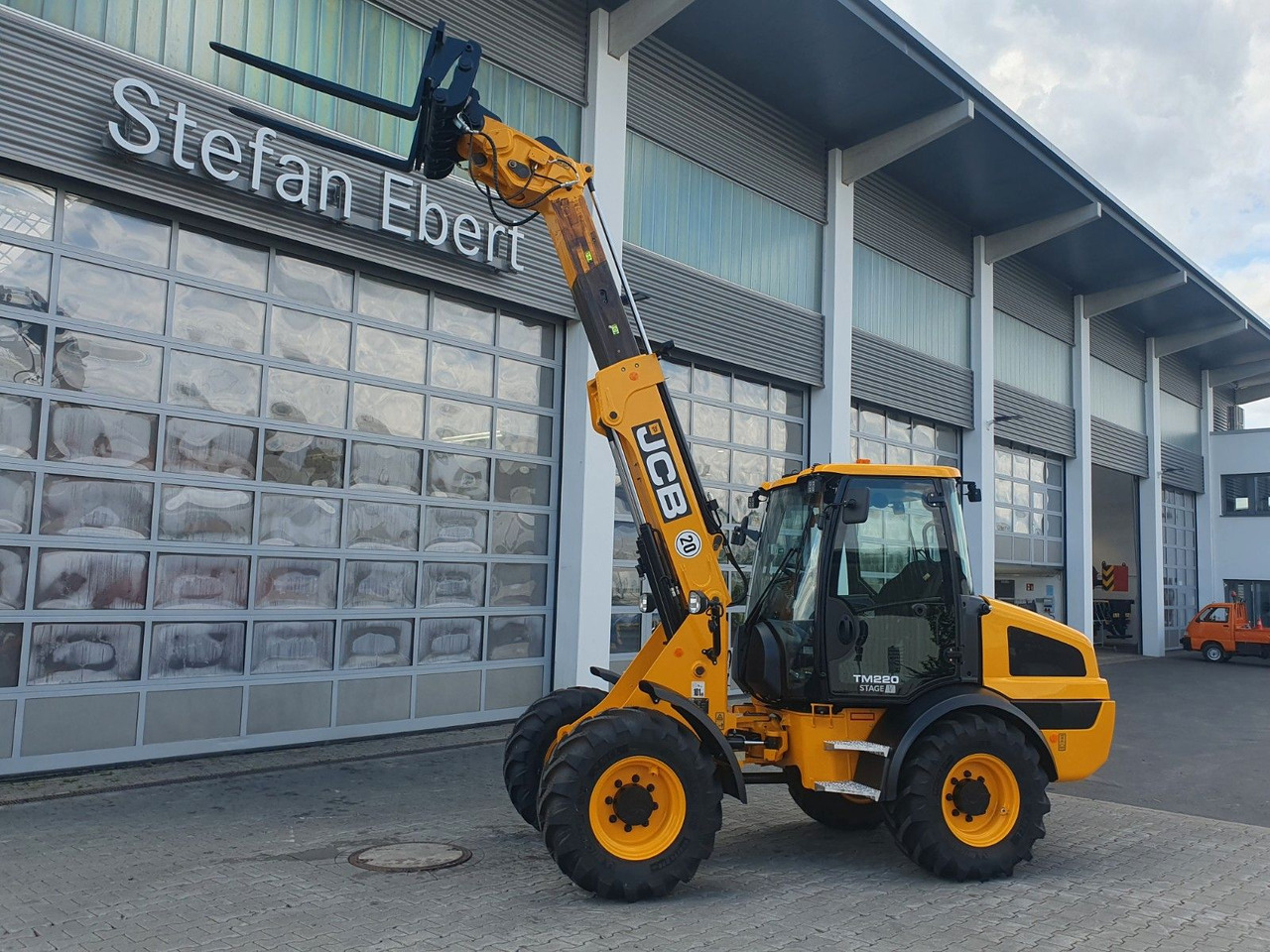 JCB TM 220 SV C / Neufahrzeug / Teleskop / Gabel - Wheel loader: picture 1 JCB TM 220 SV C / Neufahrzeug / Teleskop / Gabel - Wheel loader: picture 1