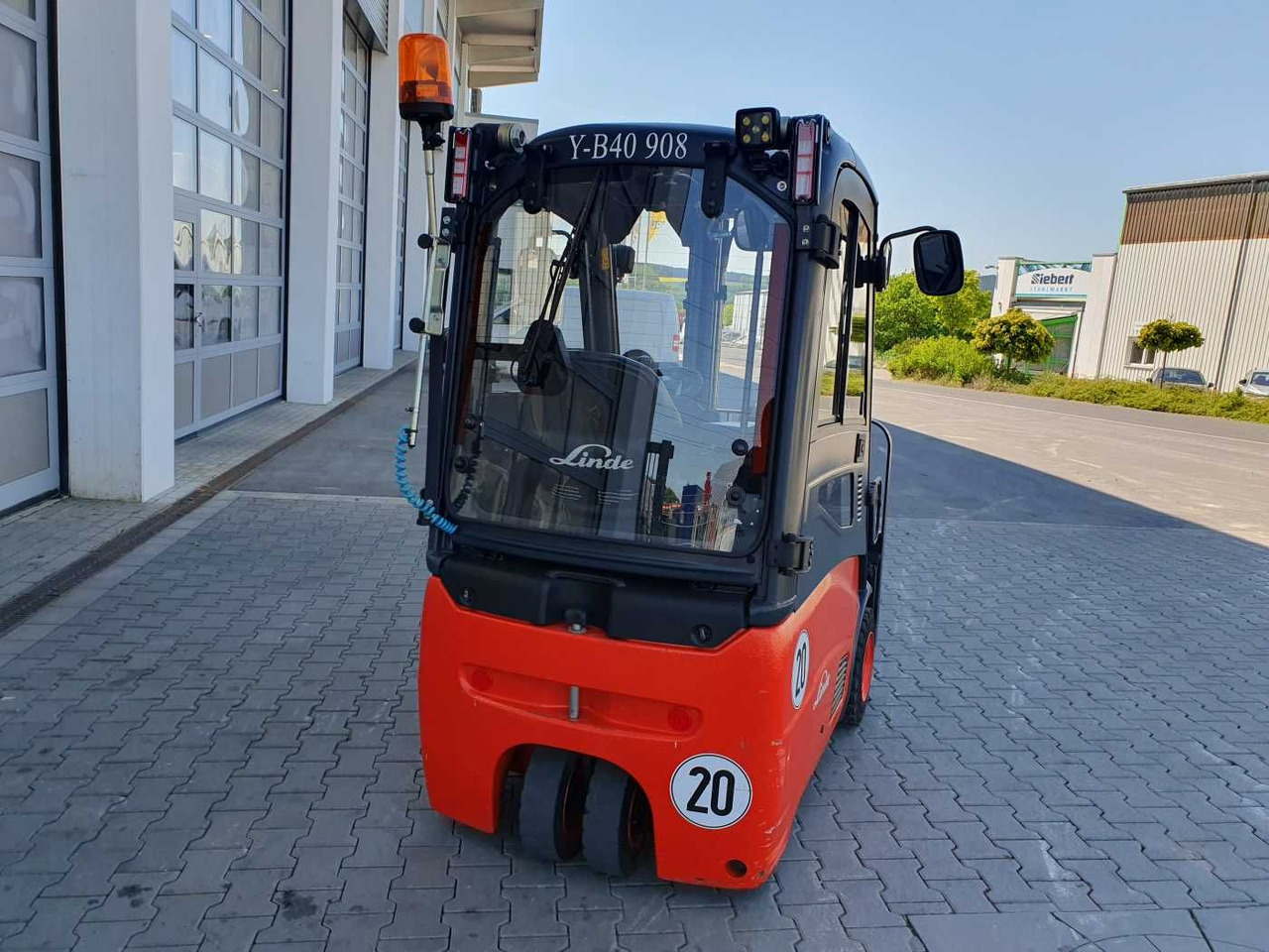 Linde E14 - 01 / Triplex: 4.10m! / SS / nur 1.003h! - Electric forklift: picture 4 Linde E14 - 01 / Triplex: 4.10m! / SS / nur 1.003h! - Electric forklift: picture 4