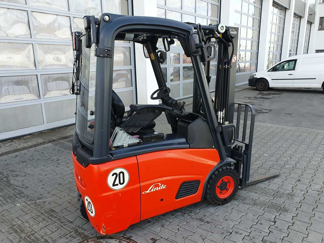 Linde H14 - 01 / 2024 / Duplex: 4.10m! / SS / nur 534h - Electric forklift: picture 4 Linde H14 - 01 / 2024 / Duplex: 4.10m! / SS / nur 534h - Electric forklift: picture 4