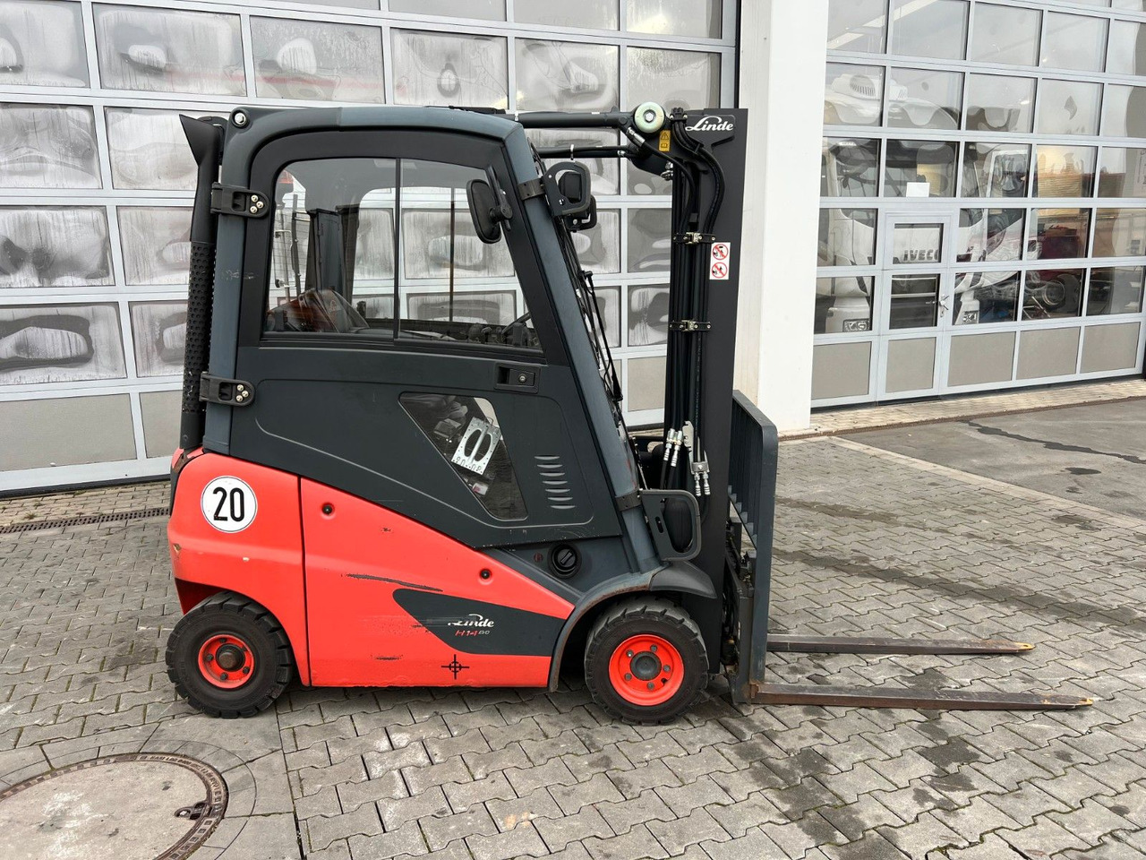 Linde H14D-01 / Triplex: 4.60m! / SS / nur 1.672h! - Diesel forklift: picture 2 Linde H14D-01 / Triplex: 4.60m! / SS / nur 1.672h! - Diesel forklift: picture 2