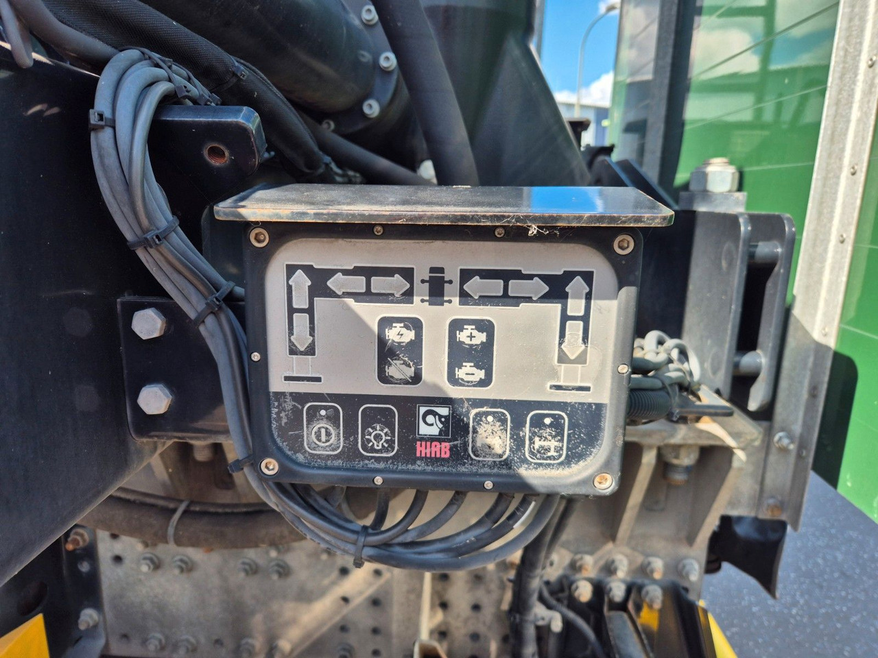 Dropside/ Flatbed truck MAN TGS 26.420 6x2-4 LL Hiab 177K PRO 2 Stück: picture 12