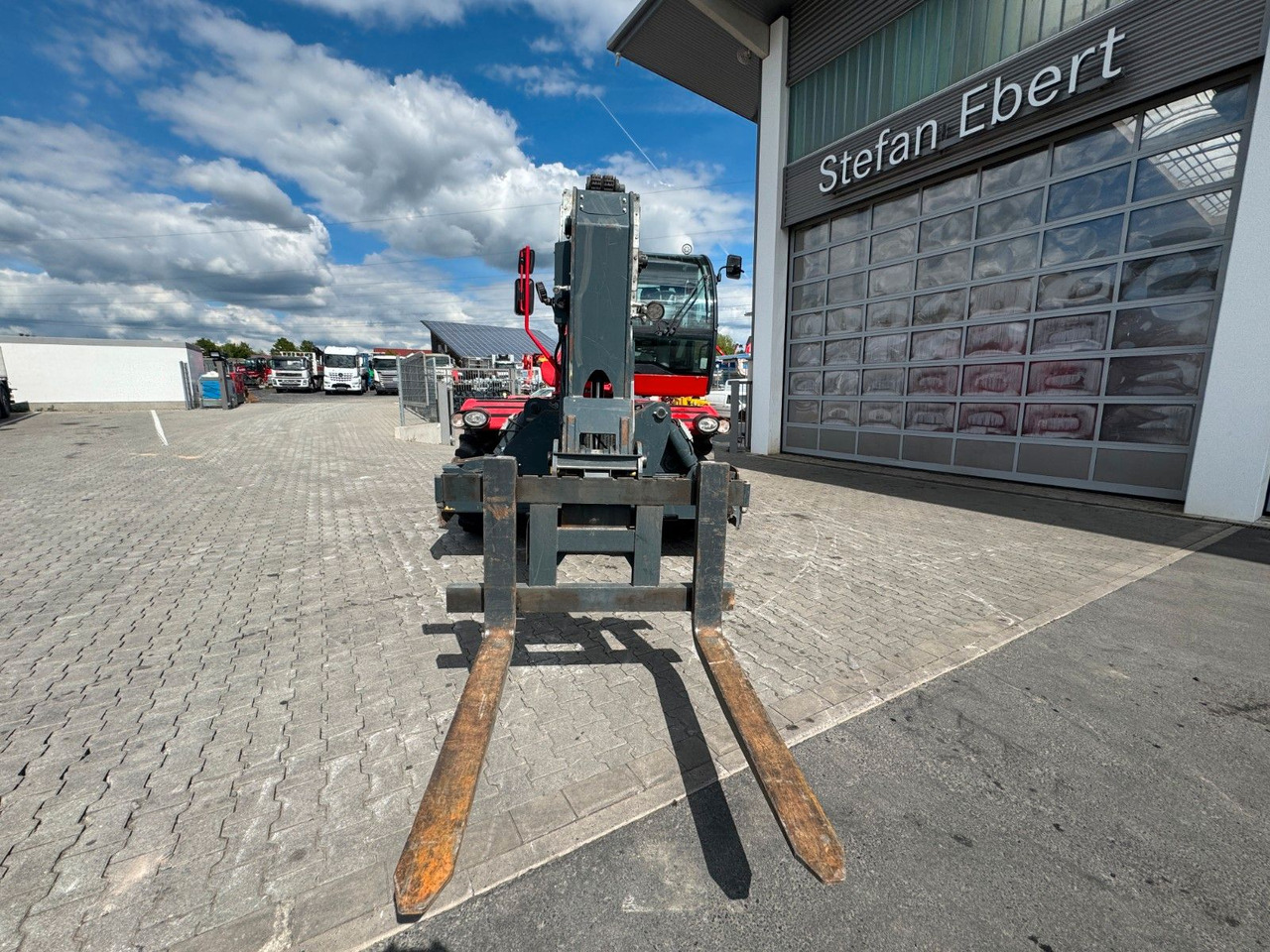 Magni RTH 7.26 SH Roto / Funk / 2021 / Gabel - Wheel loader: picture 4 Magni RTH 7.26 SH Roto / Funk / 2021 / Gabel - Wheel loader: picture 4