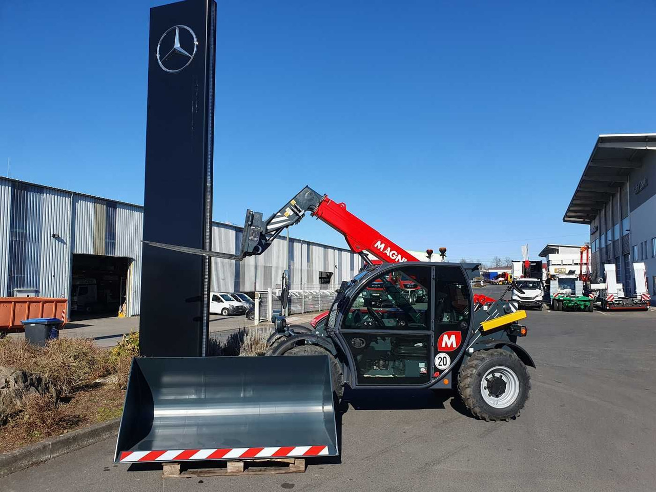 Magni TH 3.6-D5/D / 3to - 5,8m / 75PS - Wheel loader: picture 1 Magni TH 3.6-D5/D / 3to - 5,8m / 75PS - Wheel loader: picture 1
