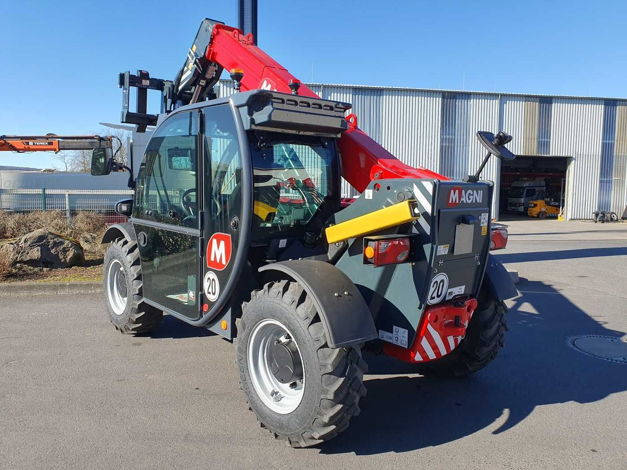 Magni TH 3.6-D5/D / 3to - 5,8m / 75PS - Wheel loader: picture 4 Magni TH 3.6-D5/D / 3to - 5,8m / 75PS - Wheel loader: picture 4