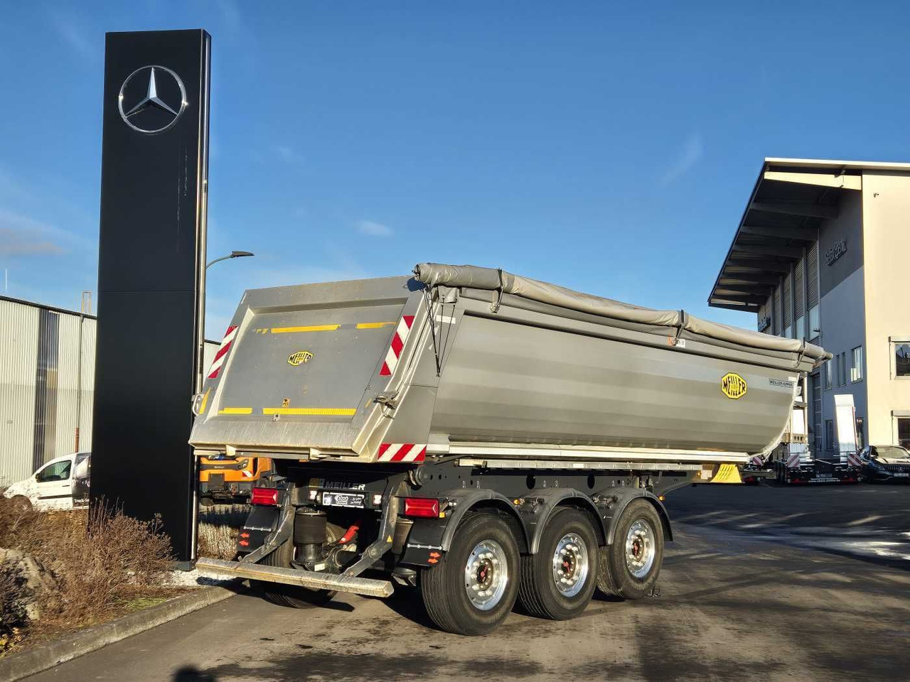 Meiller MHPS 12/27 KISA3 Plane Alu-Felgen 6 Stück - Tipper semi-trailer: picture 1 Meiller MHPS 12/27 KISA3 Plane Alu-Felgen 6 Stück - Tipper semi-trailer: picture 1