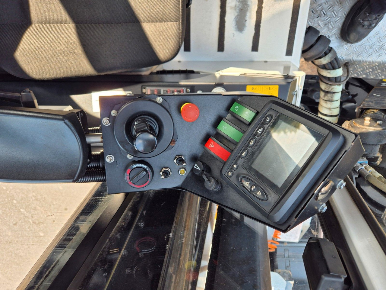 Leasing of  Mercedes-Benz Arocs 1853 LS 4x4 HAD Palfinger Q170Z96+Doll H3L Mercedes-Benz Arocs 1853 LS 4x4 HAD Palfinger Q170Z96+Doll H3L: picture 16