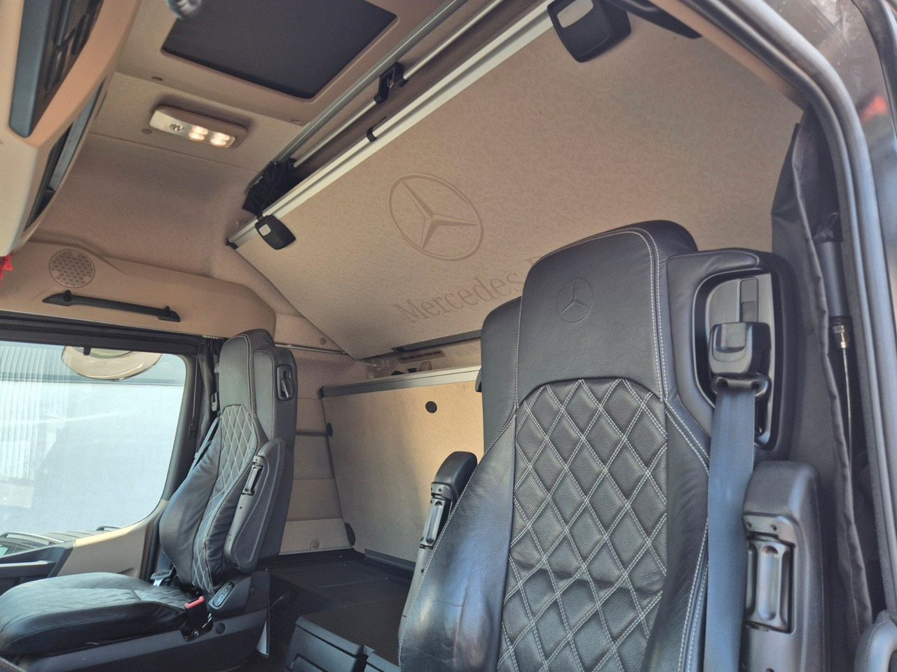 Leasing of  Mercedes-Benz Arocs 1853 LS 4x4 HAD Palfinger Q170Z96+Doll H3L Mercedes-Benz Arocs 1853 LS 4x4 HAD Palfinger Q170Z96+Doll H3L: picture 22