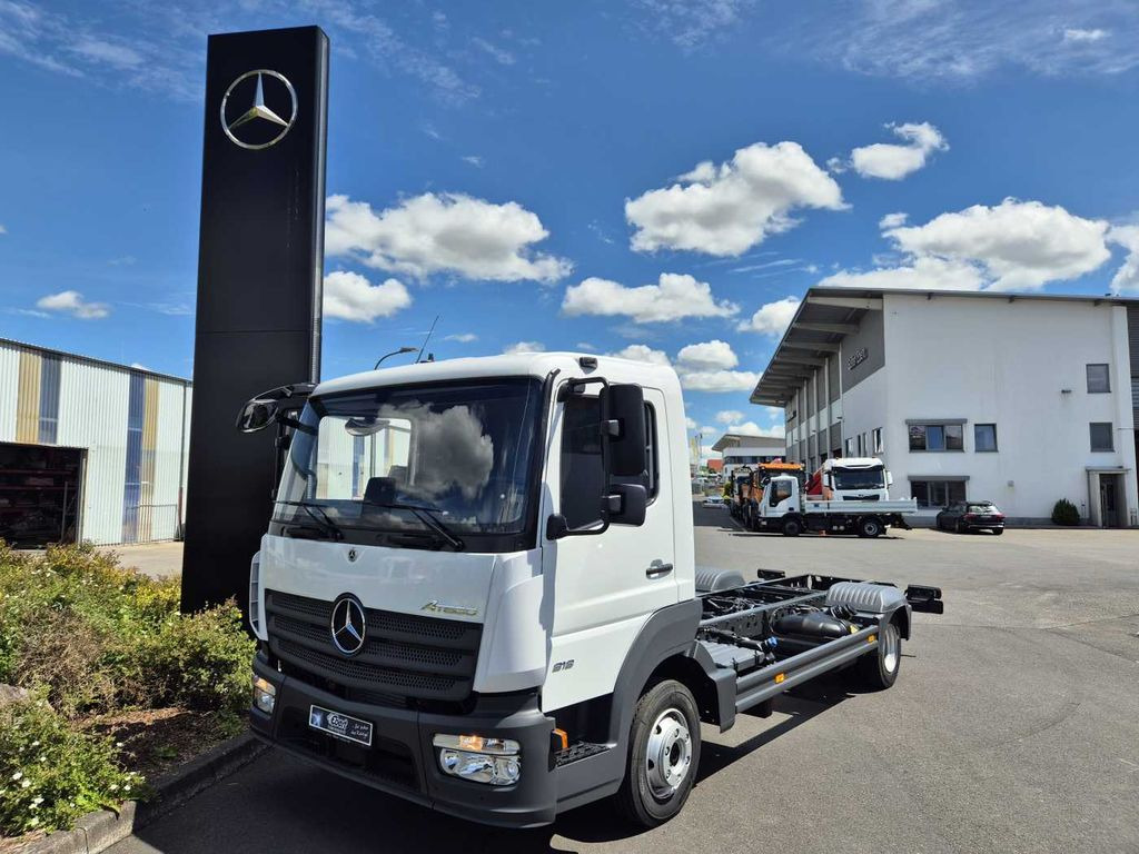 Mercedes-Benz Atego 818 L Fahrgestell, 6 Stück vorhanden - Cab chassis truck: picture 1 Mercedes-Benz Atego 818 L Fahrgestell, 6 Stück vorhanden - Cab chassis truck: picture 1
