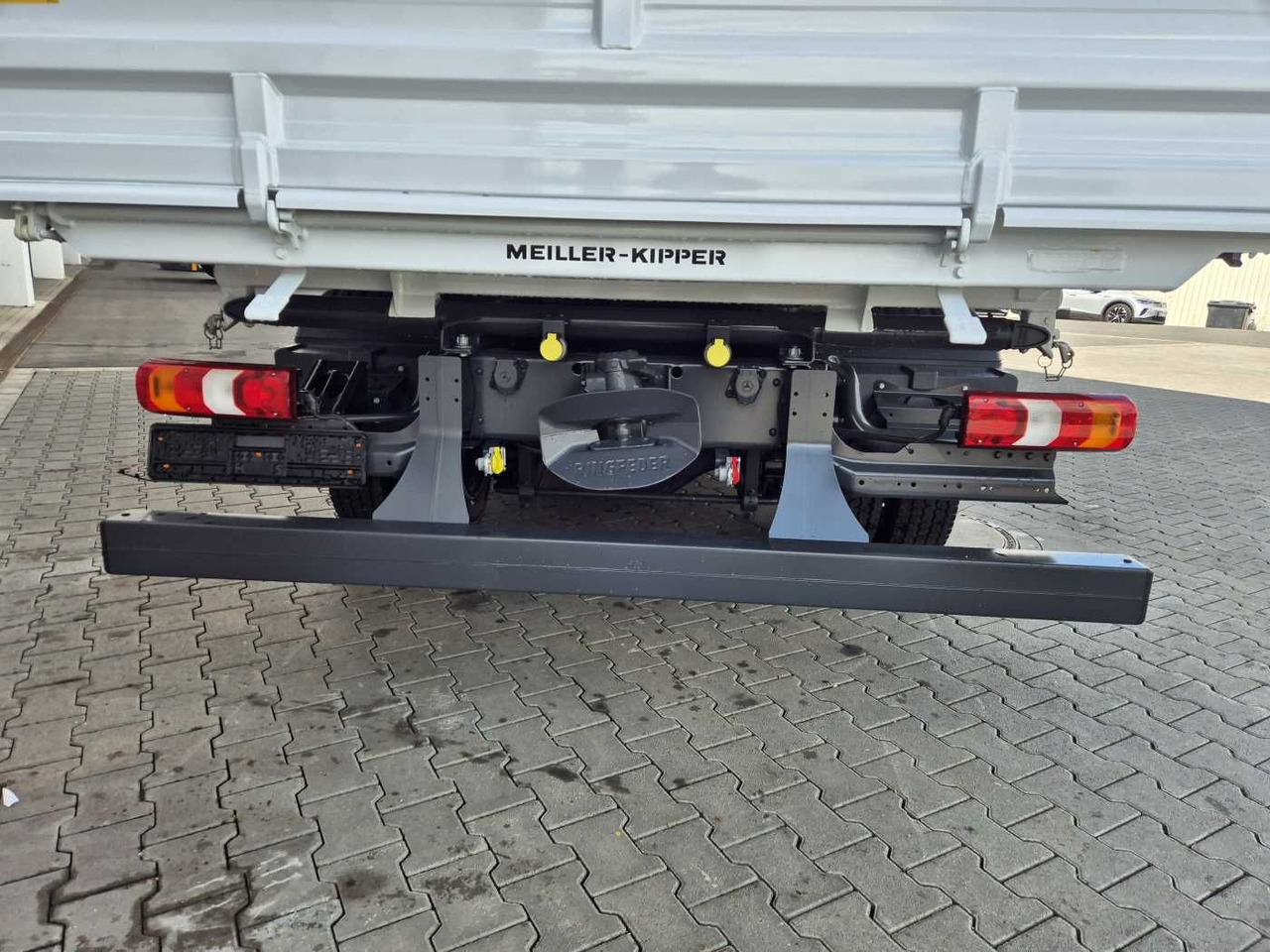 Tipper van Mercedes-Benz Atego 823 KK Kipper+Kran+Funk+Greifersteuerung: picture 7