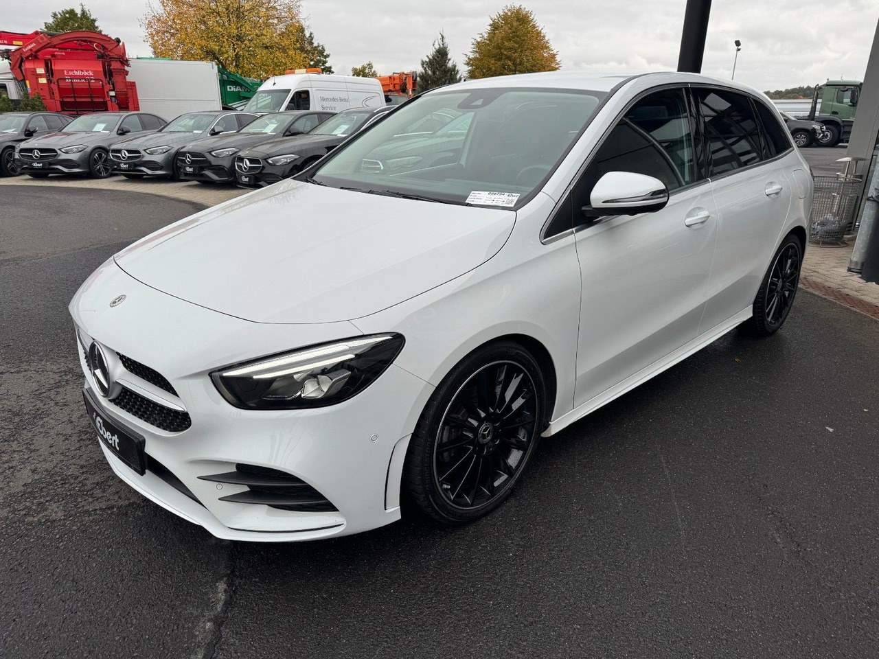 Mercedes-Benz B 200 AMG+Ambiente+360+LED+IHC+TotW - Sedan: picture 2 Mercedes-Benz B 200 AMG+Ambiente+360+LED+IHC+TotW - Sedan: picture 2