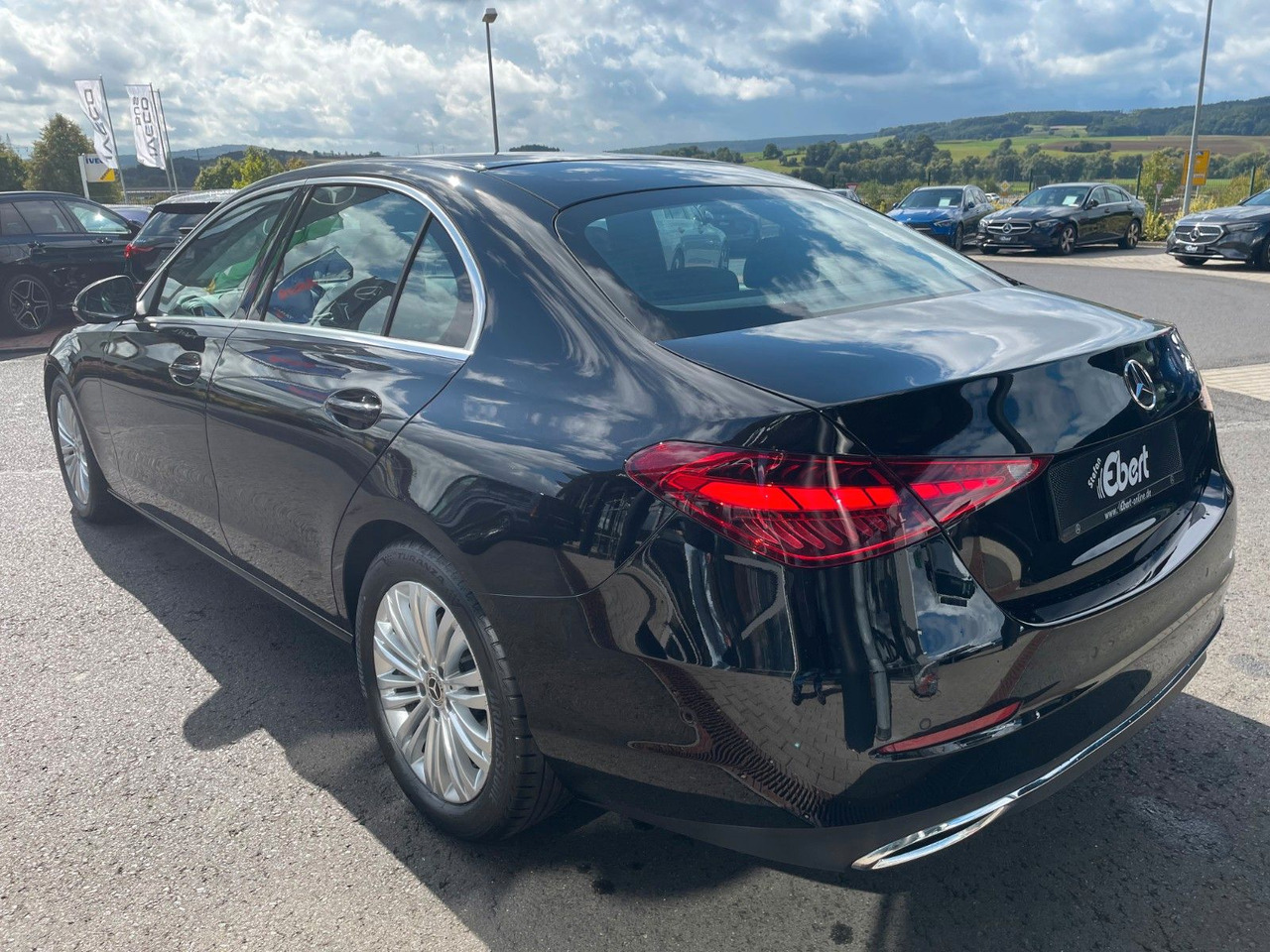 Mercedes-Benz C 200 d AVANTGARDE 360°+TOTW+Carplay+Ambiente - Sedan: picture 3 Mercedes-Benz C 200 d AVANTGARDE 360°+TOTW+Carplay+Ambiente - Sedan: picture 3