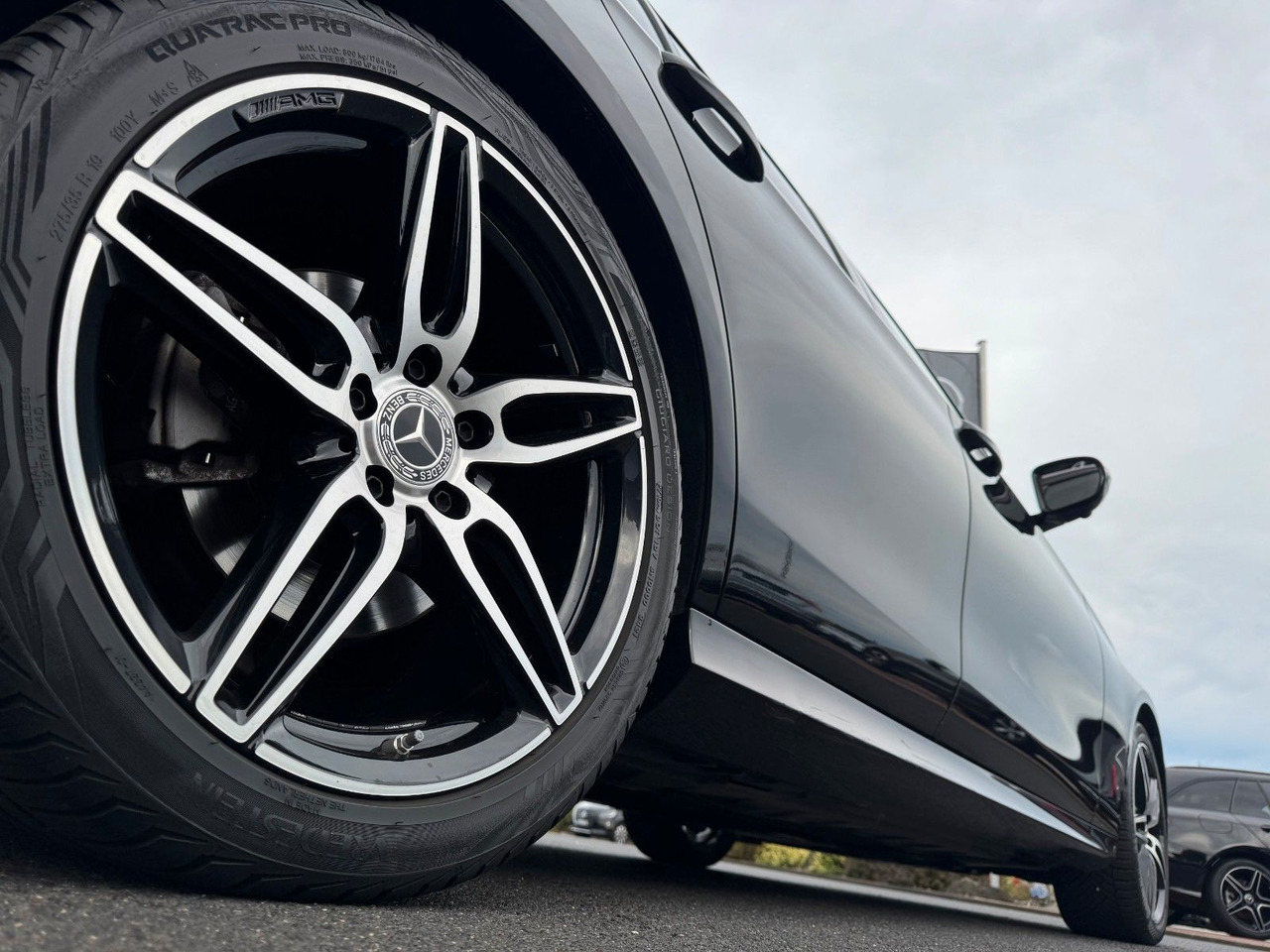 Mercedes-Benz E 220d T 4M+AMG+Pano+Brum+360+Night - Station wagon: picture 5 Mercedes-Benz E 220d T 4M+AMG+Pano+Brum+360+Night - Station wagon: picture 5