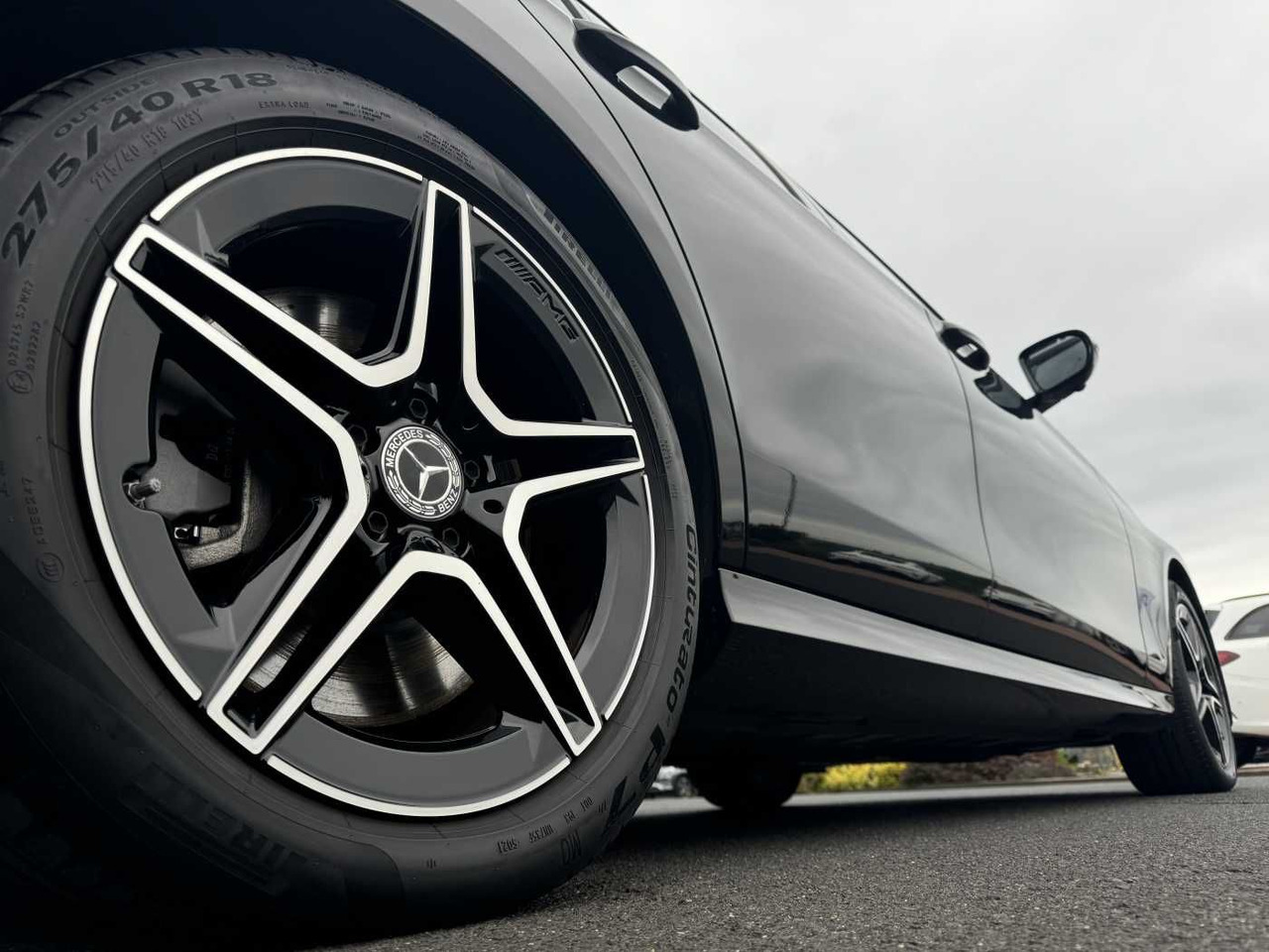 Mercedes-Benz E 300de T AMG+Pano+DistrPlus+Night +AHK+360+Ambi - Car: picture 5 Mercedes-Benz E 300de T AMG+Pano+DistrPlus+Night +AHK+360+Ambi - Car: picture 5