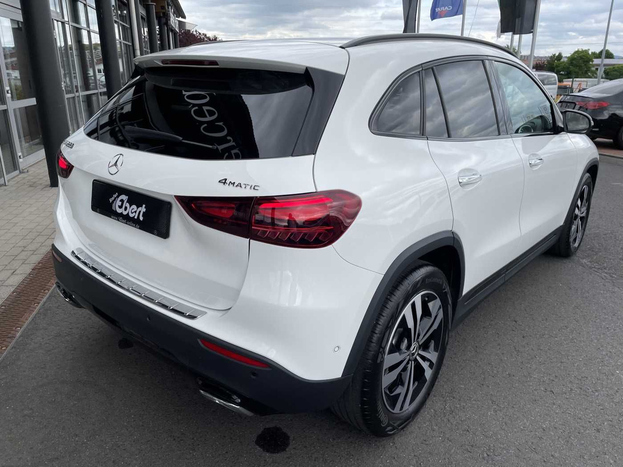 Mercedes-Benz GLA 220 4M 8G Progressive R-Kamera +Distr+Ambien - SUV: picture 4 Mercedes-Benz GLA 220 4M 8G Progressive R-Kamera +Distr+Ambien - SUV: picture 4