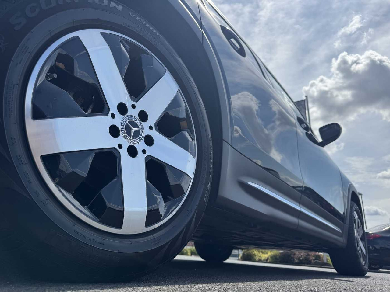 Mercedes-Benz GLB 180 Progressive+AHK+RKamera+LED+ IHC+DAB - SUV: picture 5 Mercedes-Benz GLB 180 Progressive+AHK+RKamera+LED+ IHC+DAB - SUV: picture 5