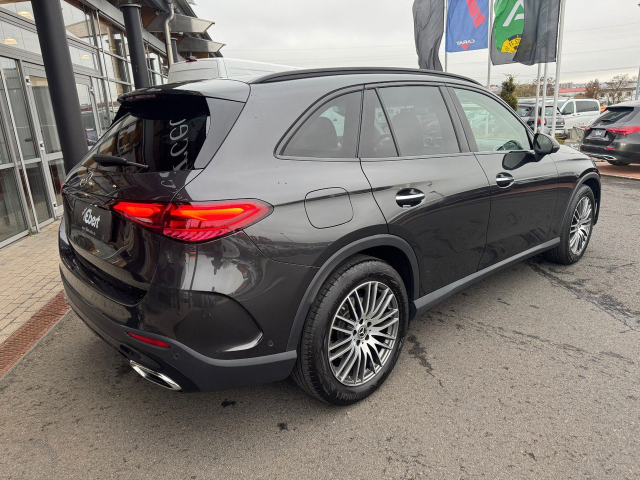 Mercedes-Benz GLC 220d 4M AMG+AHK+Burm+STH+360+Night - SUV: picture 4 Mercedes-Benz GLC 220d 4M AMG+AHK+Burm+STH+360+Night - SUV: picture 4