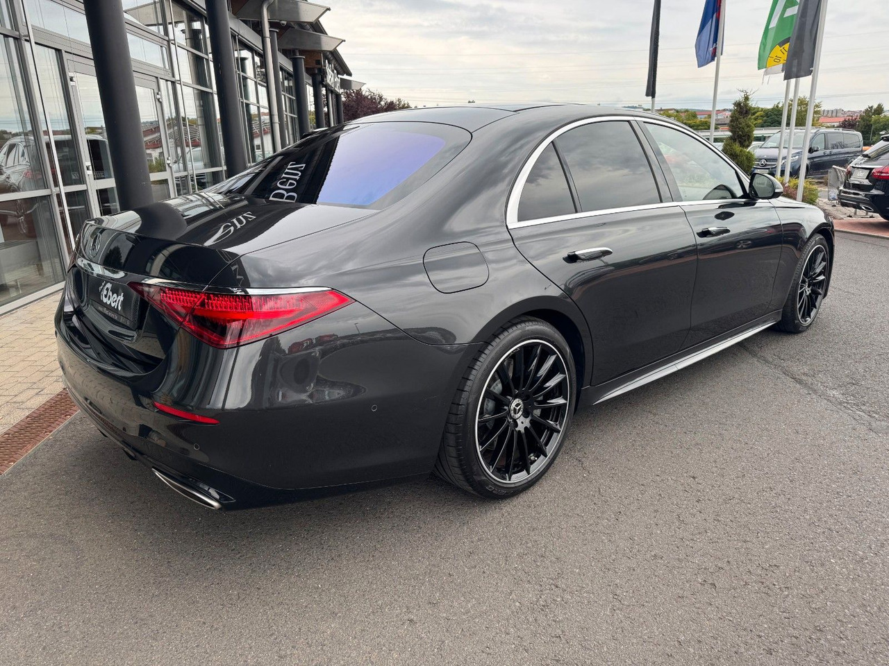 Mercedes-Benz S 580e AMG+Pano+Digital+Burm+3D+AirM+HUD+360+ - Sedan: picture 4 Mercedes-Benz S 580e AMG+Pano+Digital+Burm+3D+AirM+HUD+360+ - Sedan: picture 4