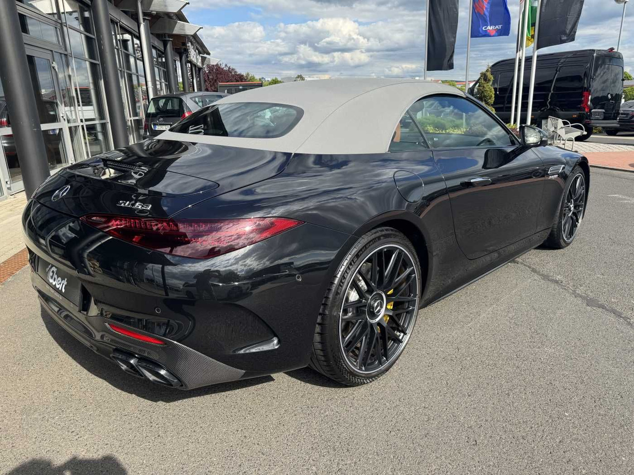 Mercedes-Benz SL 63 AMG 4M Digital+Massage+Distr+360+HUD+ - Car: picture 4 Mercedes-Benz SL 63 AMG 4M Digital+Massage+Distr+360+HUD+ - Car: picture 4