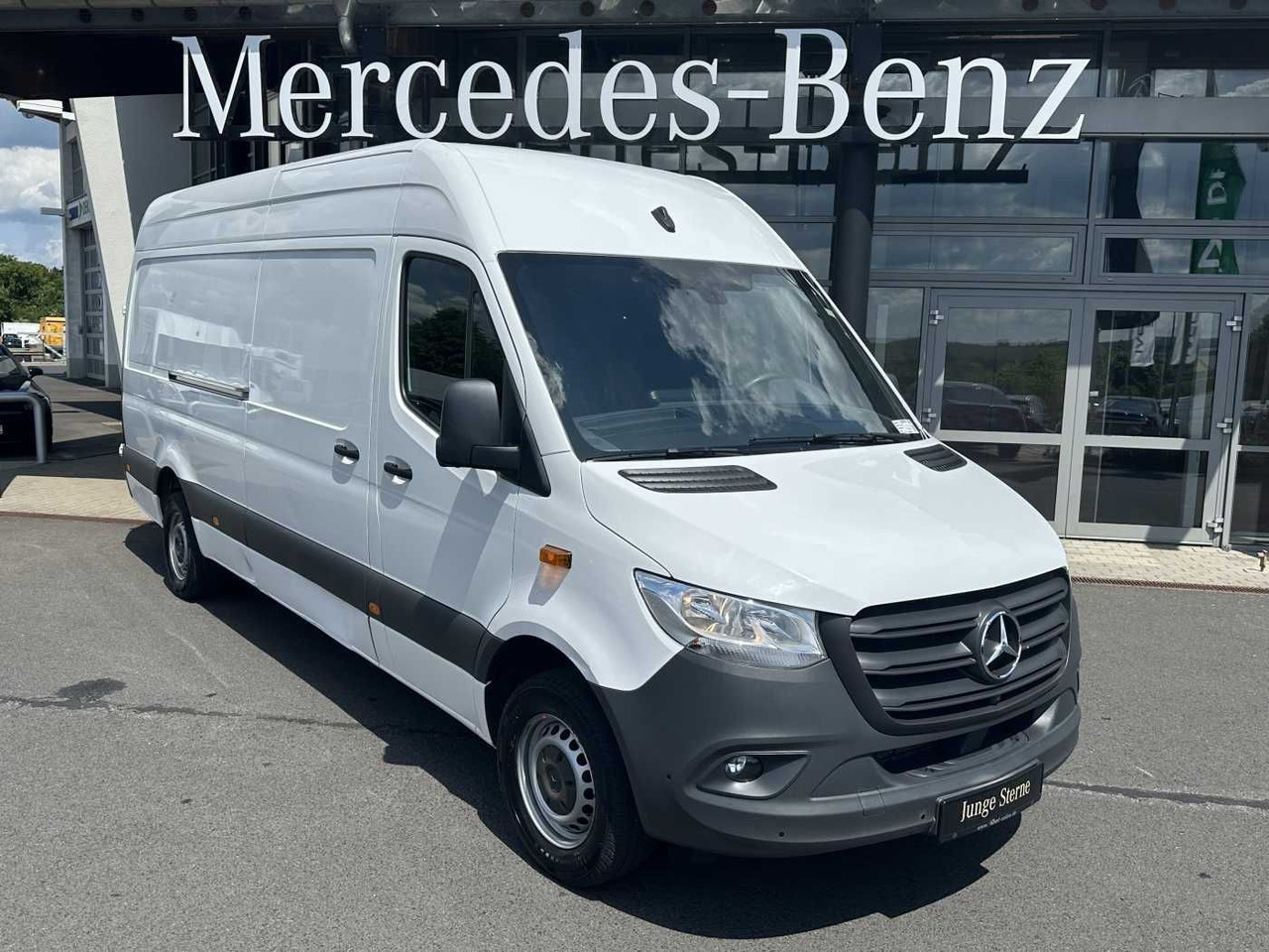 Mercedes-Benz Sprinter 317 CDI 4325 Klima 360 Schwing SHZ MBUX - Panel van: picture 1 Mercedes-Benz Sprinter 317 CDI 4325 Klima 360 Schwing SHZ MBUX - Panel van: picture 1