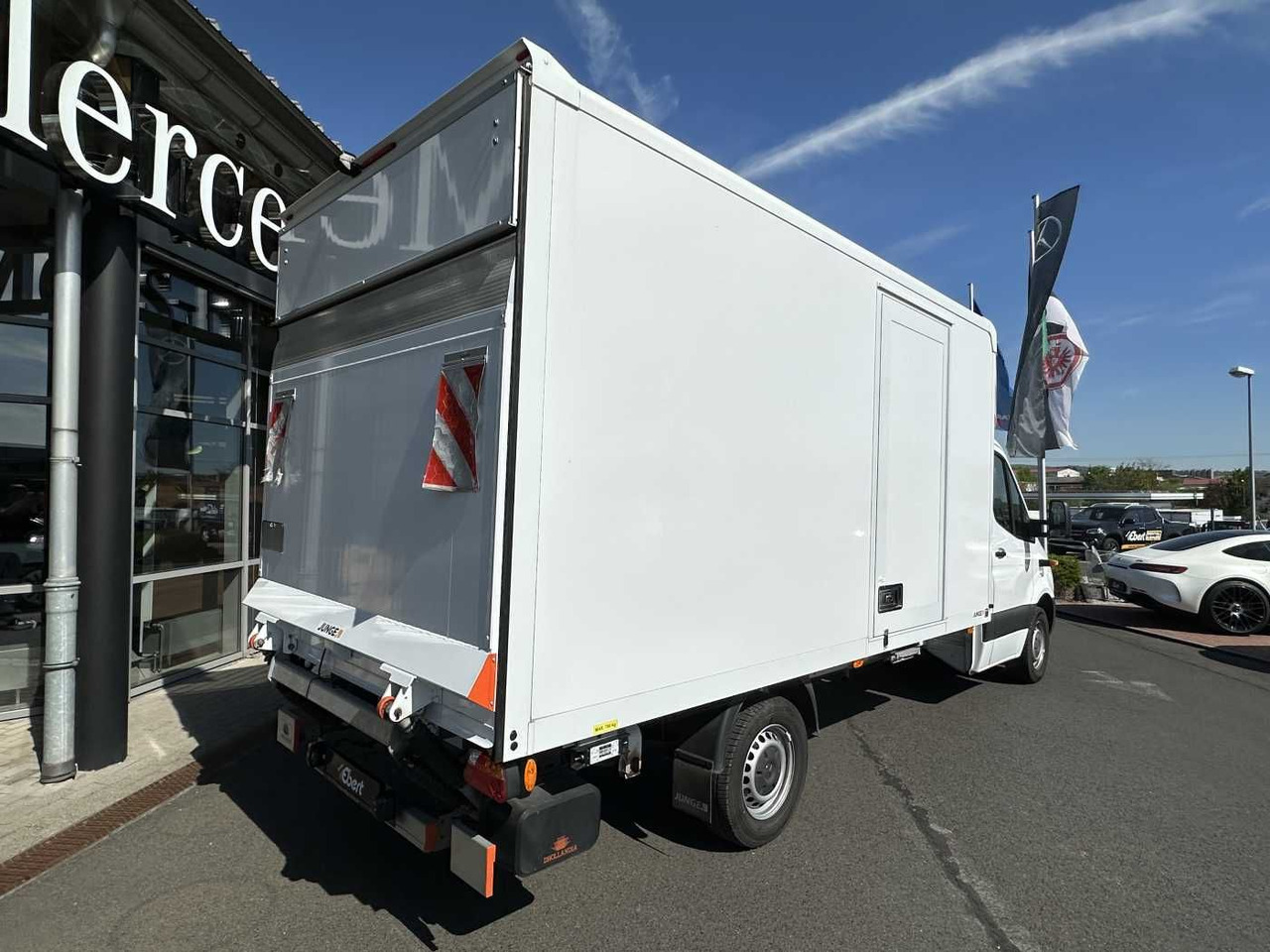 Mercedes-Benz Sprinter 317 CDI Koffer LBW Schwing Klima Kamera - Box van: picture 4 Mercedes-Benz Sprinter 317 CDI Koffer LBW Schwing Klima Kamera - Box van: picture 4