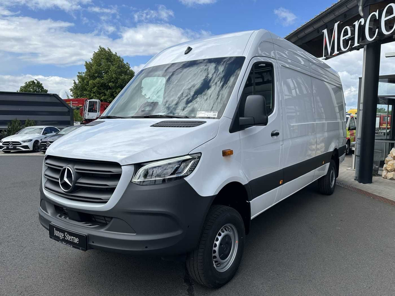 Mercedes-Benz Sprinter 319 CDI 4x4 4325 Kamera LED SHZ MBUX - Panel van: picture 3 Mercedes-Benz Sprinter 319 CDI 4x4 4325 Kamera LED SHZ MBUX - Panel van: picture 3