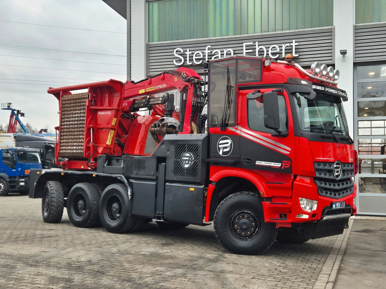 Mercedes-Benz TUROX 8x8 Eschlböck Biber 92 Holzhacker / 1.512h - Timber truck, Crane truck: picture 2 Mercedes-Benz TUROX 8x8 Eschlböck Biber 92 Holzhacker / 1.512h - Timber truck, Crane truck: picture 2