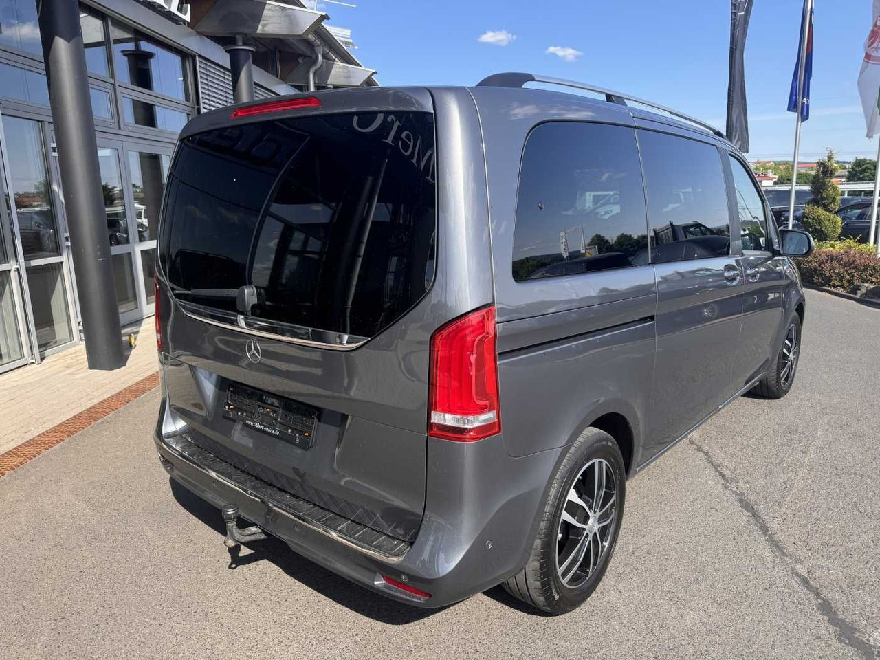 Mercedes-Benz V 220 d EDITION Liege-Paket AHK2,5 LED DAB MBUX - Station wagon: picture 4 Mercedes-Benz V 220 d EDITION Liege-Paket AHK2,5 LED DAB MBUX - Station wagon: picture 4