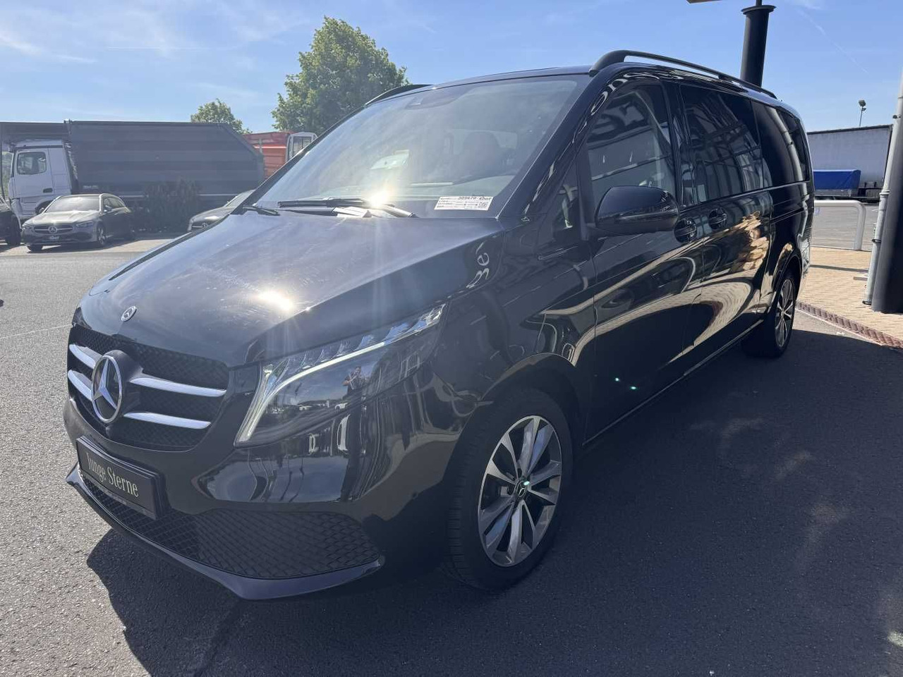Mercedes-Benz V 300 d AVA Extralang AIRMATIC Standheiz 360Kam - Passenger van: picture 3 Mercedes-Benz V 300 d AVA Extralang AIRMATIC Standheiz 360Kam - Passenger van: picture 3